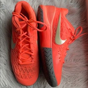 Nike pink/orange tennis shoes